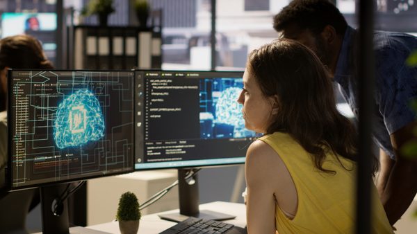 Comparativa visual de modelos LLM propietarios y open source con gráficos de rendimiento, coste y privacidad para decisión empresarial